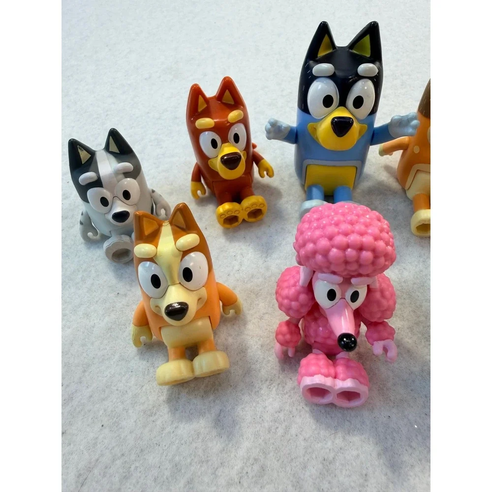 Bluey and Friends Articulated Figure Lot Bandit Chilli Bingo Muffin Snickers 9pc
